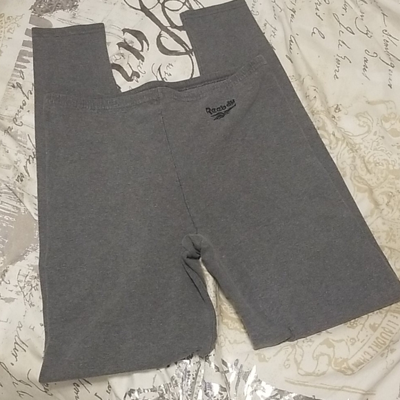 Grey Reebok leggings - Picture 3 of 3